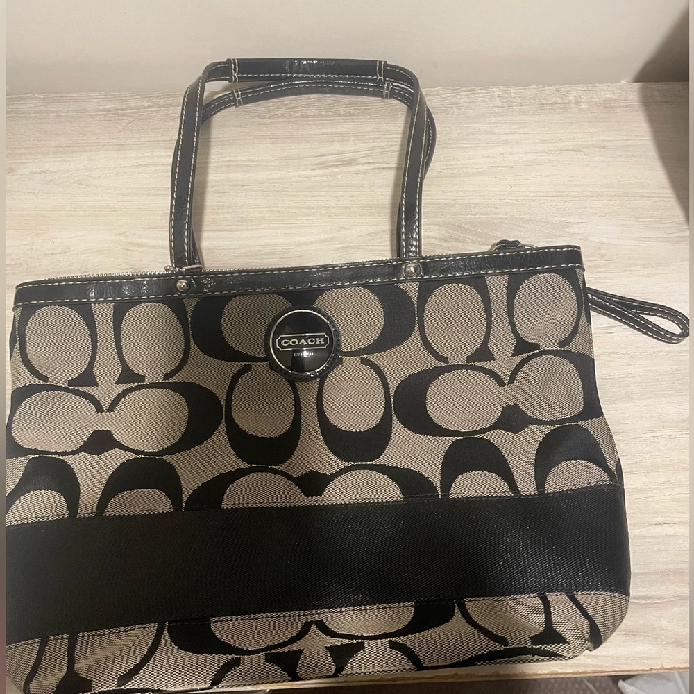 Coach Gray & Black Shoulder Bag